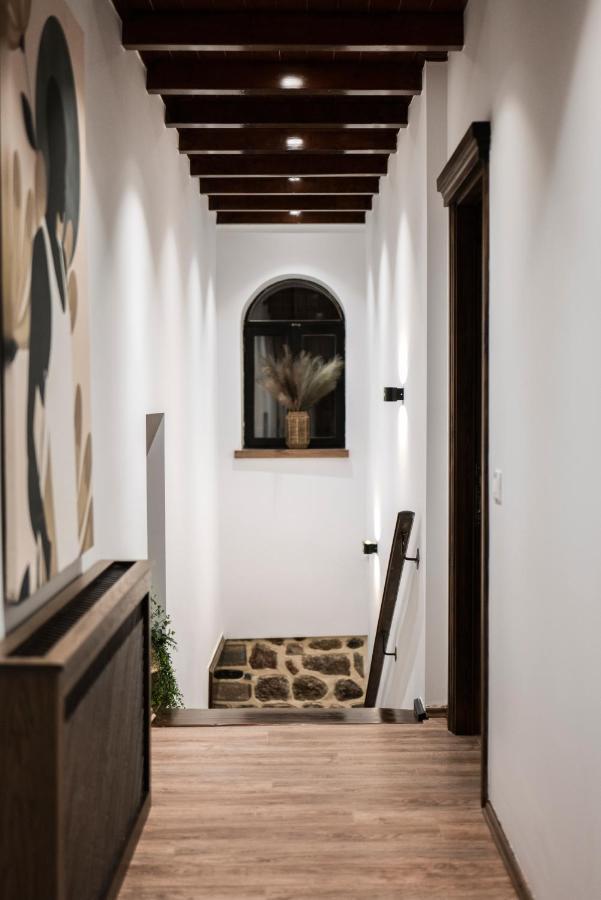 Vila Helen Voskopojë エクステリア 写真